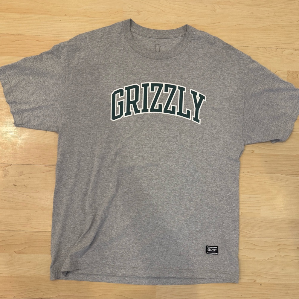 Grizzly University T-Shirt